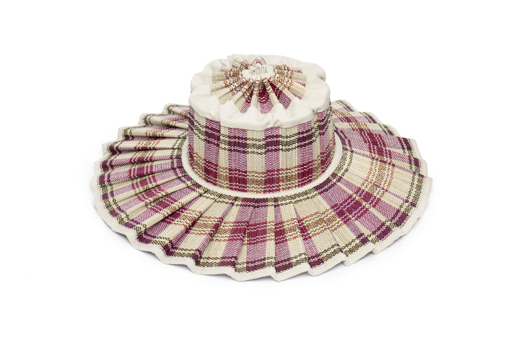 Singapore Island Capri Hat – LESSEN SPACE