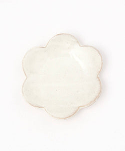 Tatara Zukuri Blossom Mini Plate in White